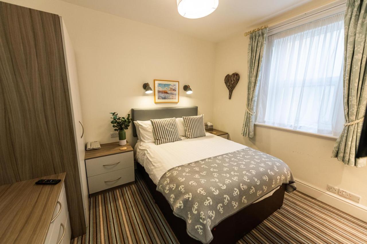 The Kingswood Hotel 3*